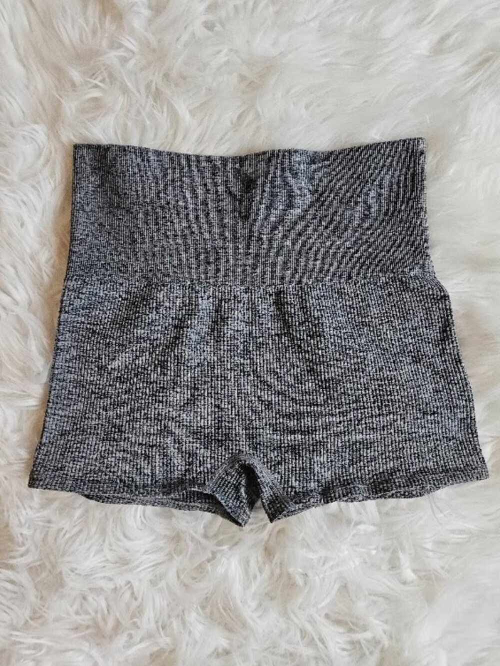 Colsie Seamless Grey Athletic Biker Shorts Medium Gym Workout Lounge Loungewear